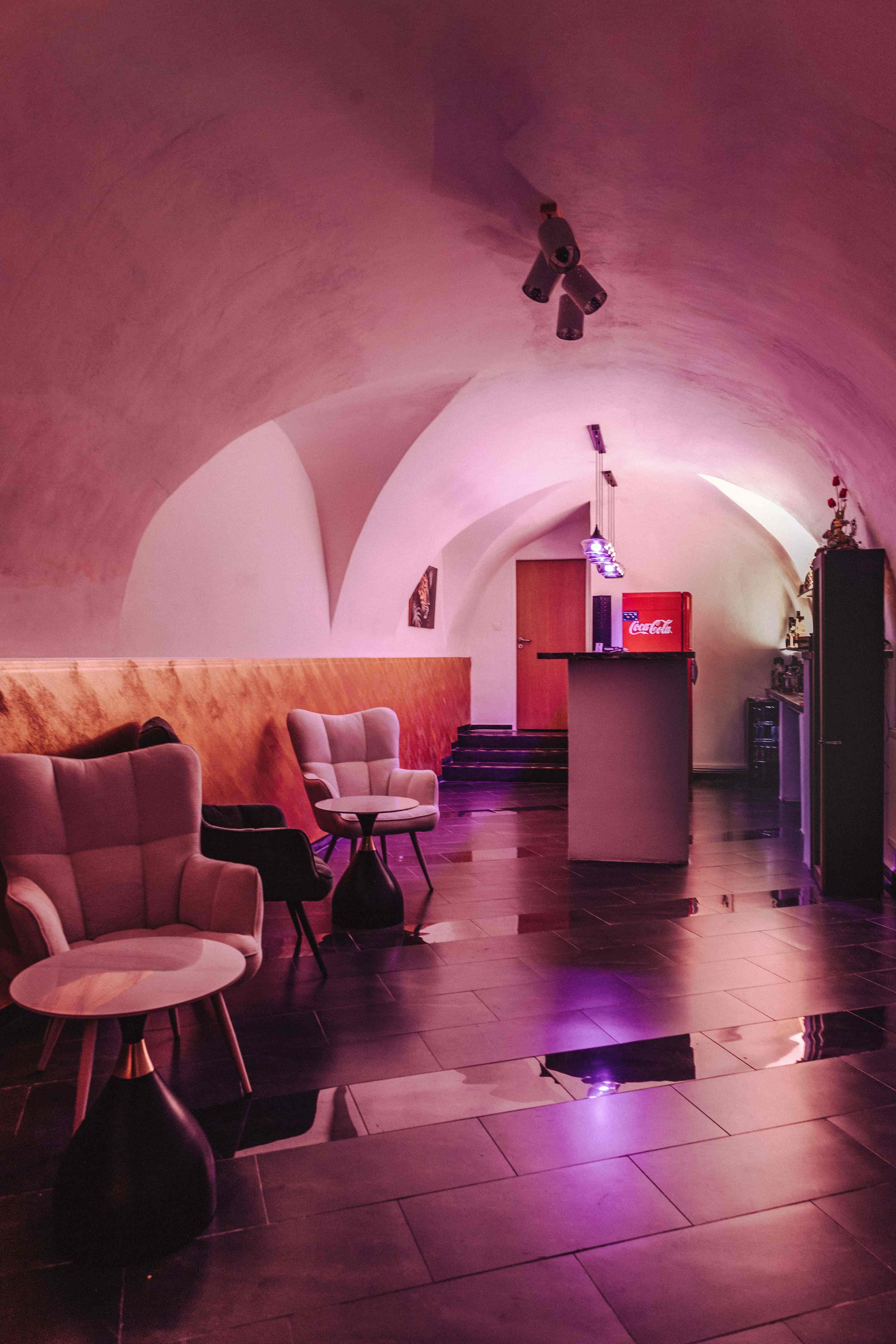 Atmosféra nočného klubu Diamond Košice — VIP lounge, bar a privátne kabíny 1